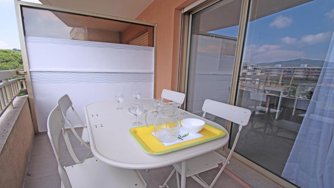 Santa Cruz Apartment แซ็งต์-แมกซีม ภายนอก รูปภาพ