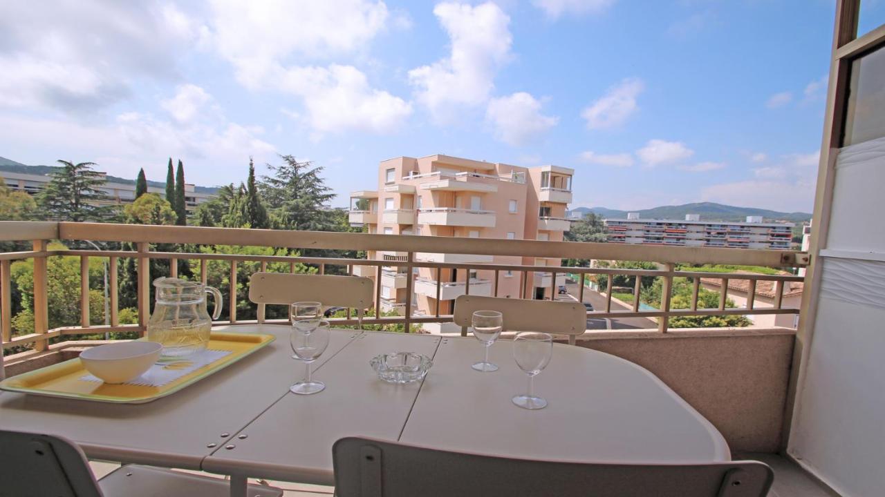Santa Cruz Apartment แซ็งต์-แมกซีม ภายนอก รูปภาพ
